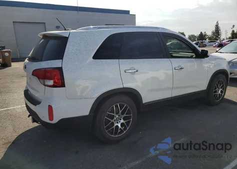 2015 Kia Sorento Ex z USA, uszkodzony, nr VIN 5XYKU4A74FG586561